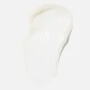 J2009225-UNL-GB-306-MaryKay-Clear-Brow-Gel-Rub-HiRes.webp